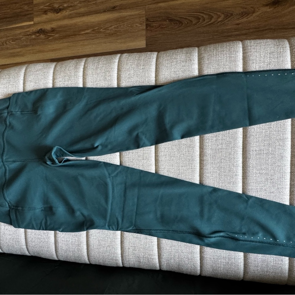 Lululemon Swift Speed Leggings size 6